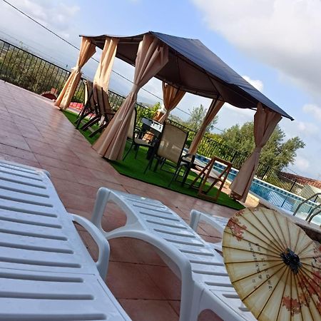 Bedroom With Private Bathroom And Two-Bedroom Family Suite In Quiet Forest Country House 80M2 Large Swimming Pool Music Town Lliria The Garden And Swimmingpool And Garden Are Shared Exterior foto