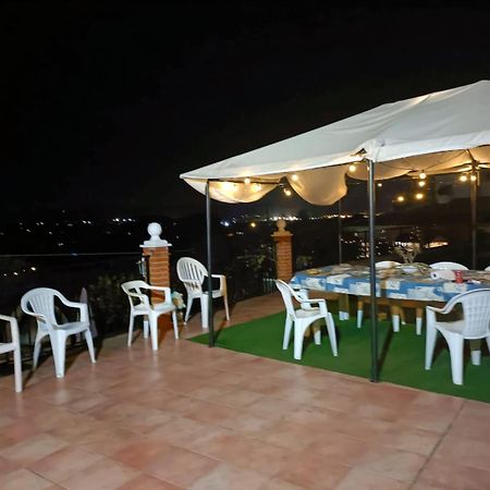 Bedroom With Private Bathroom And Two-Bedroom Family Suite In Quiet Forest Country House 80M2 Large Swimming Pool Music Town Lliria The Garden And Swimmingpool And Garden Are Shared Exterior foto
