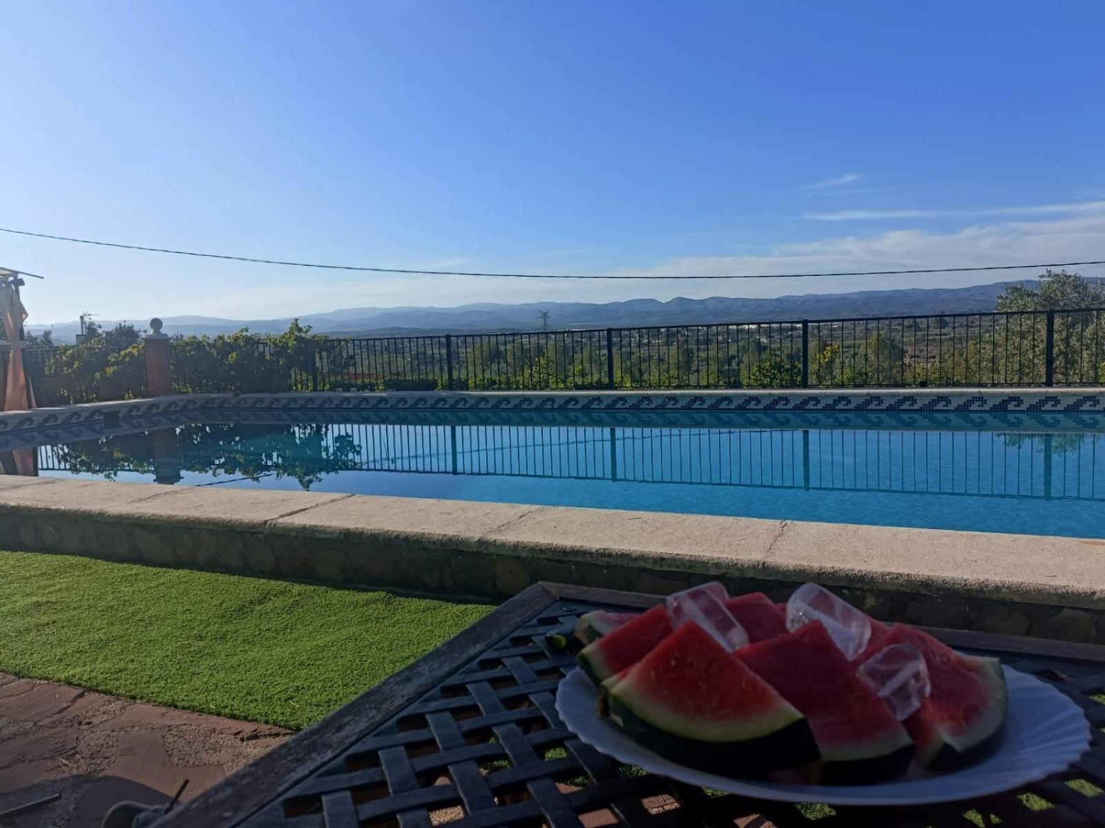 Bedroom With Private Bathroom And Two-Bedroom Family Suite In Quiet Forest Country House 80M2 Large Swimming Pool Music Town Lliria The Garden And Swimmingpool And Garden Are Shared Exterior foto